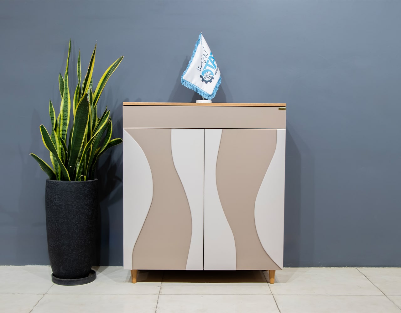 Scarlet Model Full Mirror Console Set