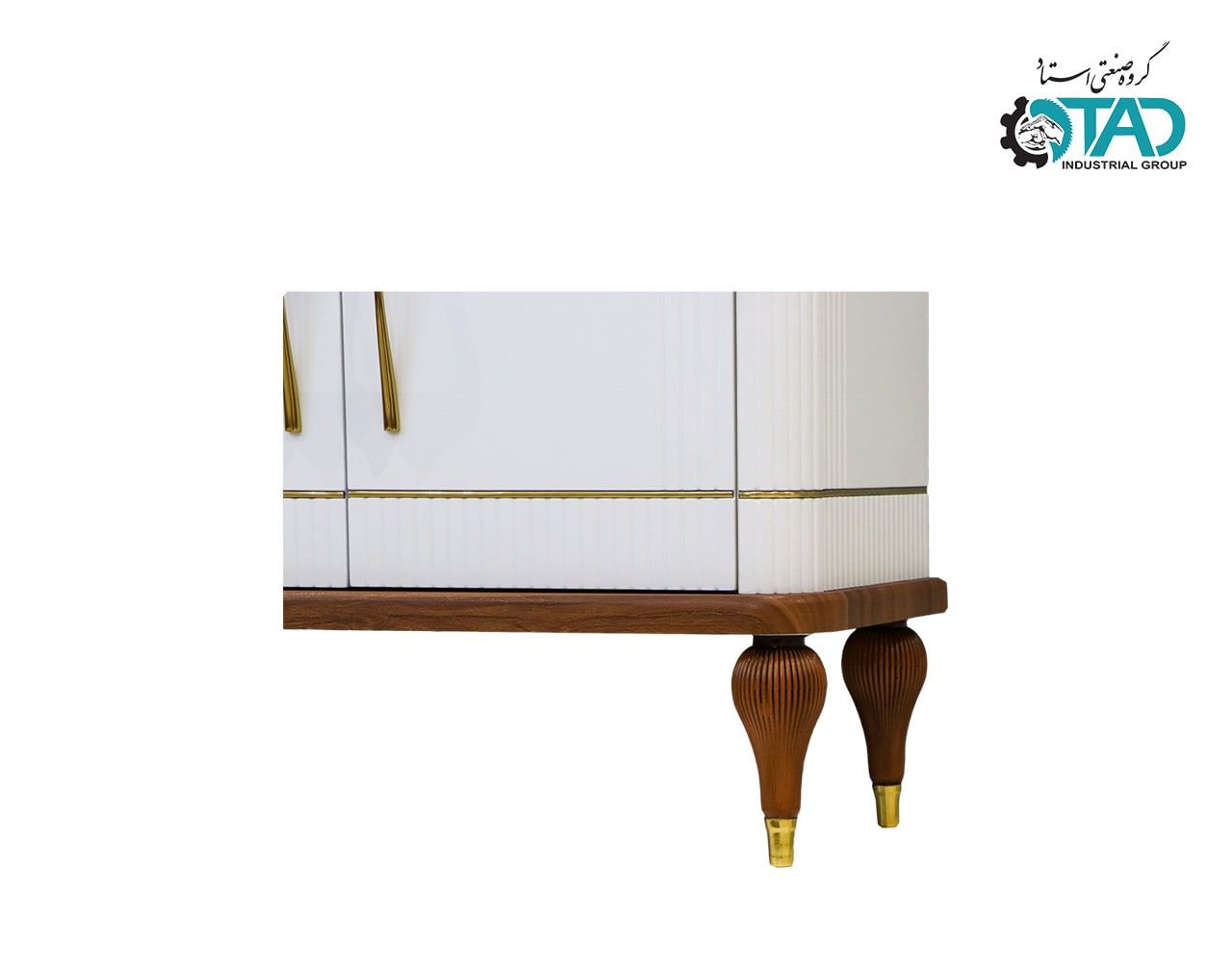 Larisa Mirror and Console