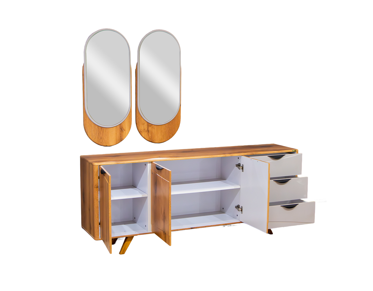 Beyoncé model mirror and console